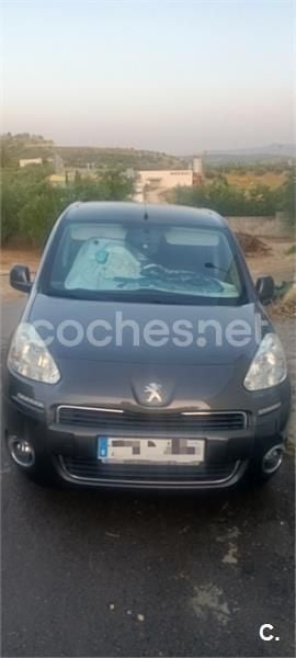Gris / plata Usado 2014 Peugeot Partner Tepee Active Monovolumen | 10.500 € (Buen precio) - Imagen 1/4