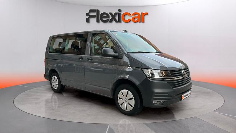 Usado VW Caravelle 150 CV (110 kW) 2023 Gris Monovolumen