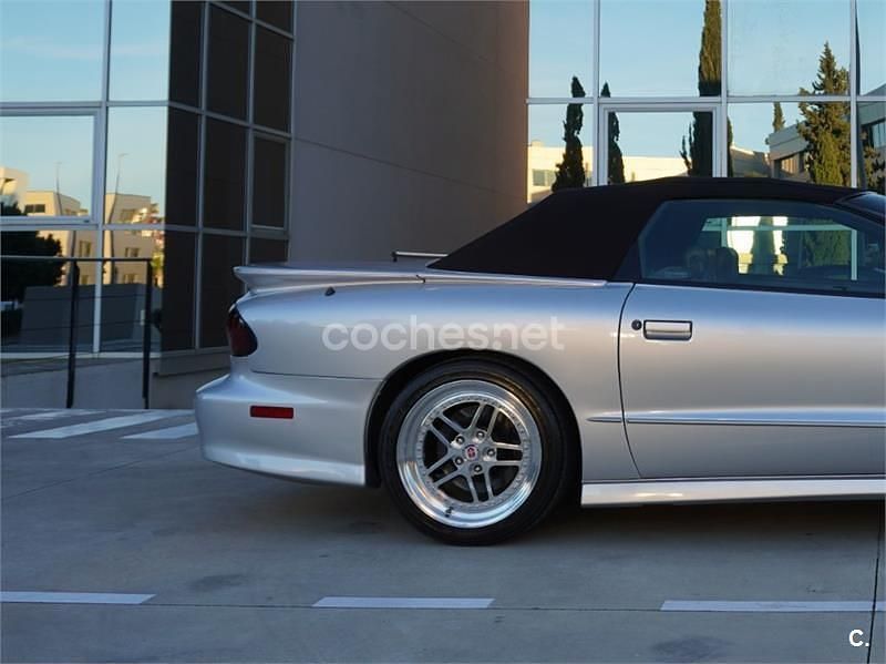 Usado Pontiac Trans Am 279 CV (205 kW) 1998 Gris / plata Coupe