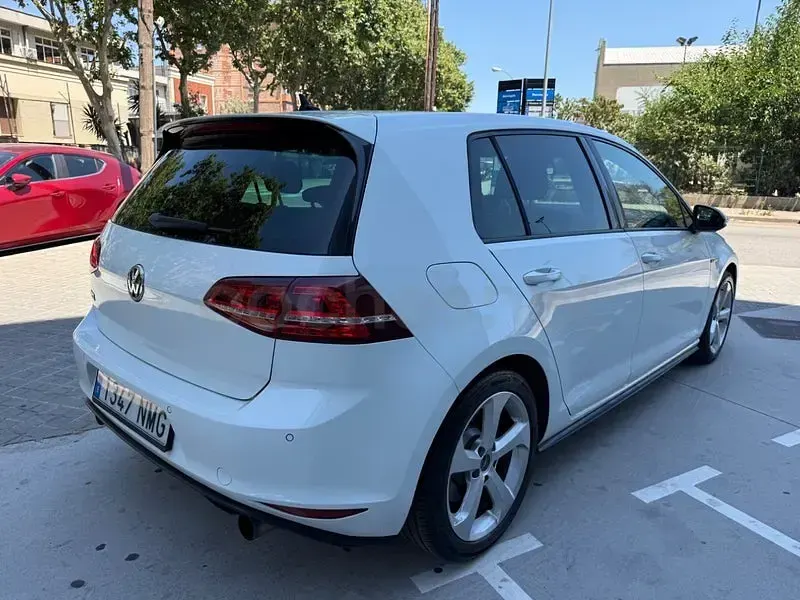 Usado VW Golf VII GTI 220 CV (161 kW) 2015 Blanco Berlina