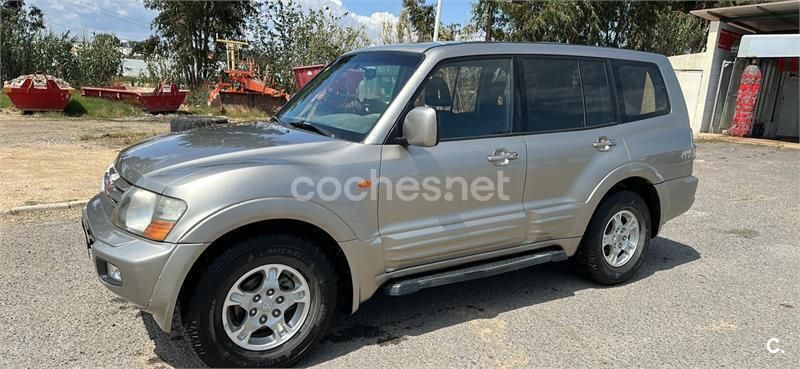Usado Mitsubishi Montero 160 CV (117 kW) 2002 Beige SUV