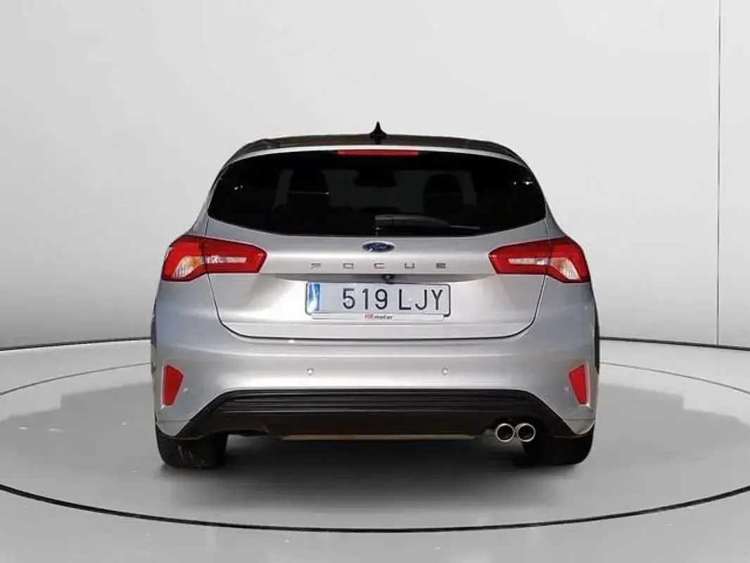 Usado Ford Focus ST-Line 125 CV (91 kW) 2020 Gris Utilitario