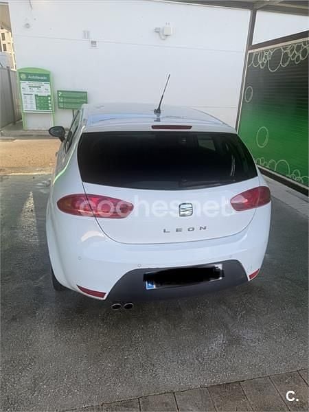 Blanco Usado 2010 Seat Leon FR Berlina | 6800 € (Precio justo) - Imagen 1/4