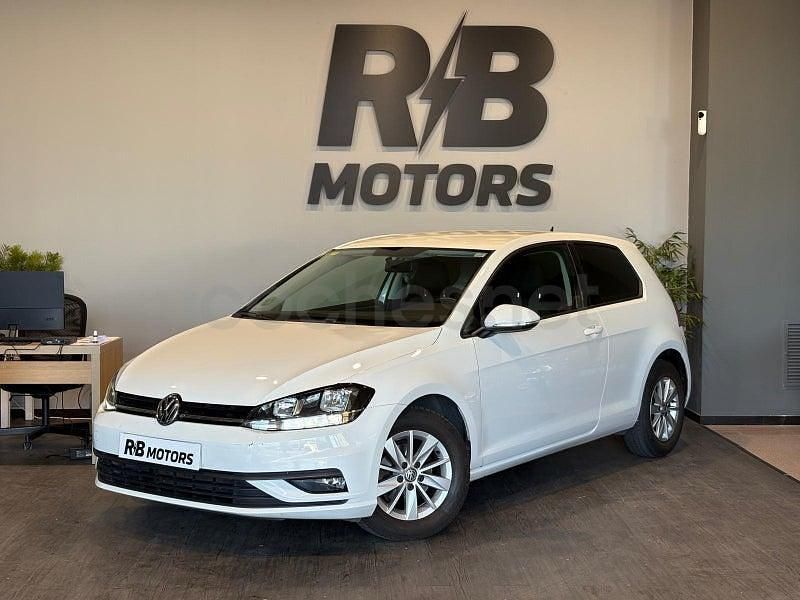 Usado VW Golf VII Advance 110 CV (80 kW) 2017 Blanco Berlina