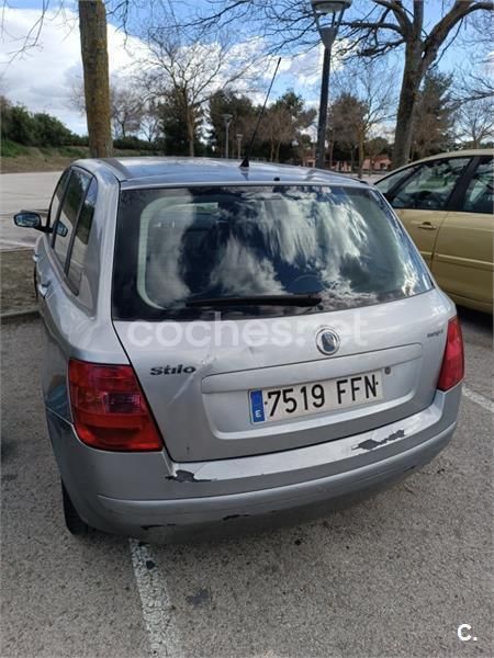 Etiqueta b (amarilla) Usado 2007 Fiat Stilo Dynamic Berlina | 1610 € (Buen precio) - Imagen 1/4
