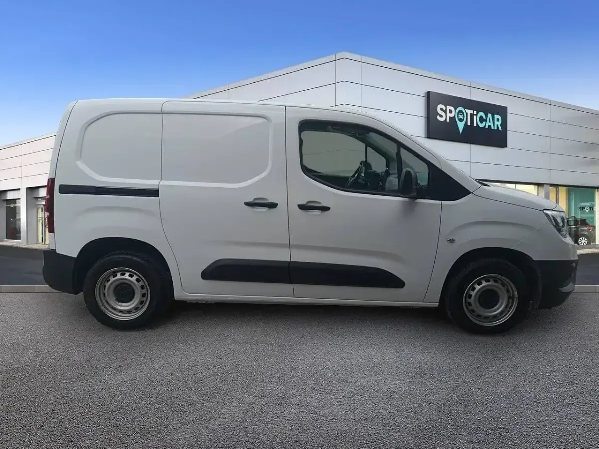 Usado Opel Combo 102 CV (75 kW) 2022 Blanco Monovolumen