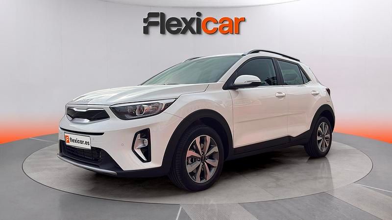 Usado Kia Stonic 101 CV (74 kW) 2024 Blanco SUV