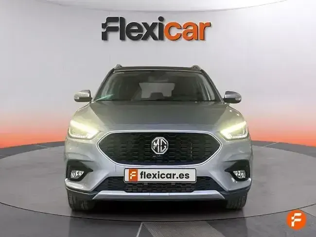 Usado MG ZS Luxury 111 CV (81 kW) 2022 Gris SUV