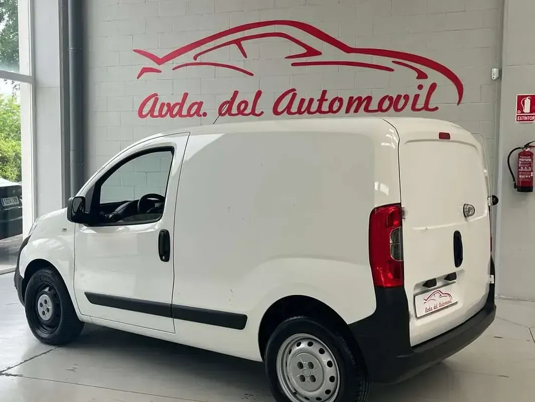 Usado Fiat Fiorino 94 CV (69 kW) 2021 Blanco Monovolumen
