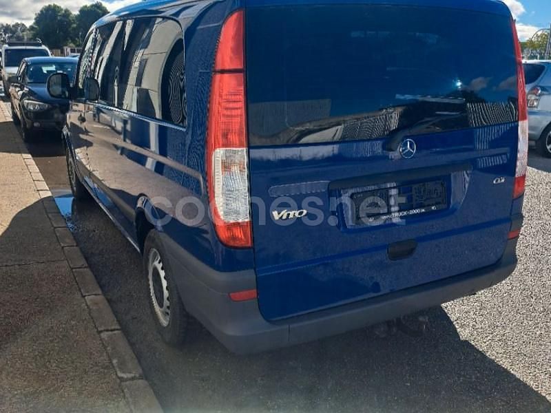 Usado Mercedes Viano 150 CV (110 kW) 2009 Azul Monovolumen