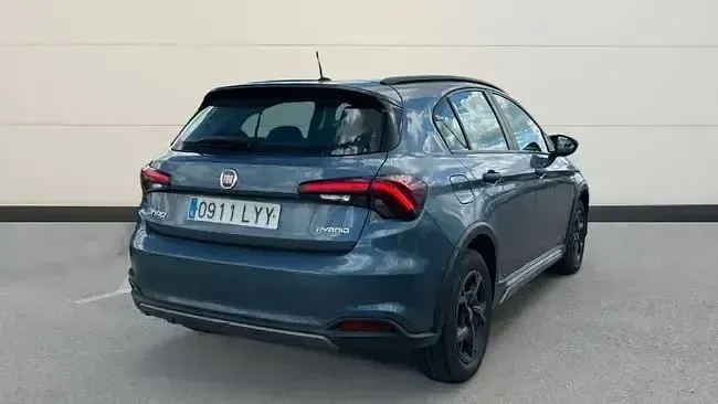 Usado Fiat Tipo Cross 130 CV (95 kW) 2022 Gris