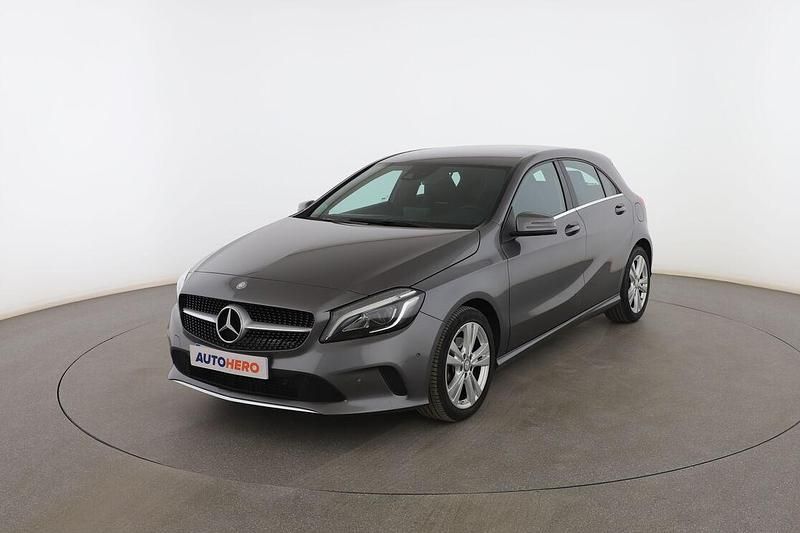 Gris Usado 2016 Mercedes A200 Urban Utilitario | 17.299 € (Precio justo) - Imagen 1/3