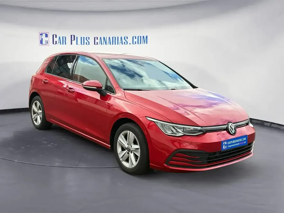 Usado VW Golf VIII 110 CV (80 kW) 2022 Rojo