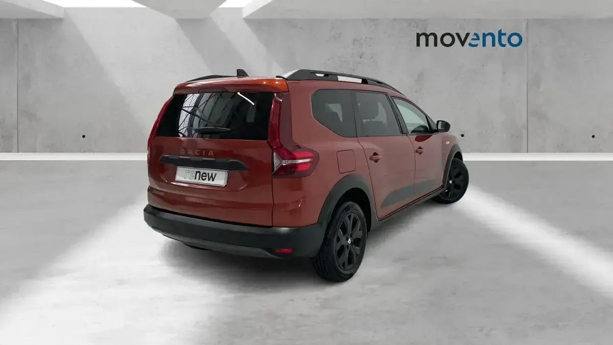 Usado Dacia Jogger Extreme 100 CV (73 kW) 2022 Naranja Monovolumen