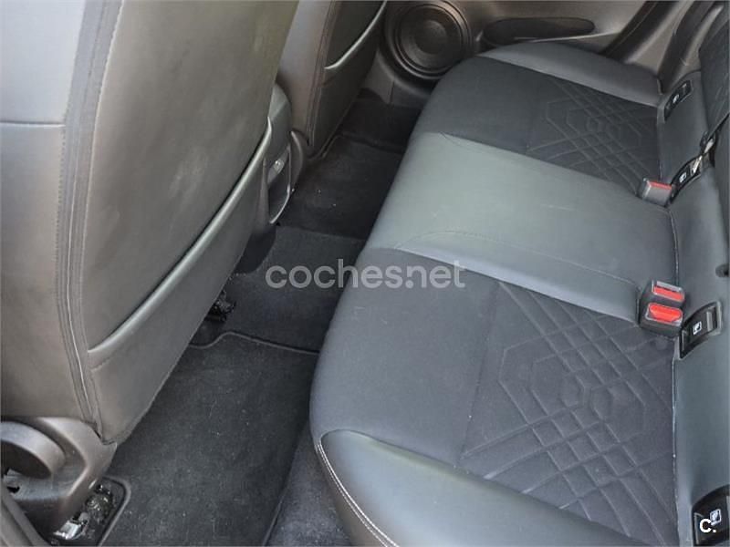 Usado Nissan Juke Tekna 114 CV (83 kW) 2022 Gris / plata SUV