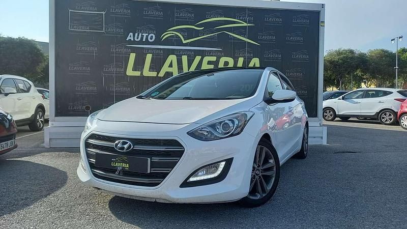 Blanco Usado 2016 Hyundai i30 GO! Berlina | 13.550 € (Caro) - Imagen 1/4