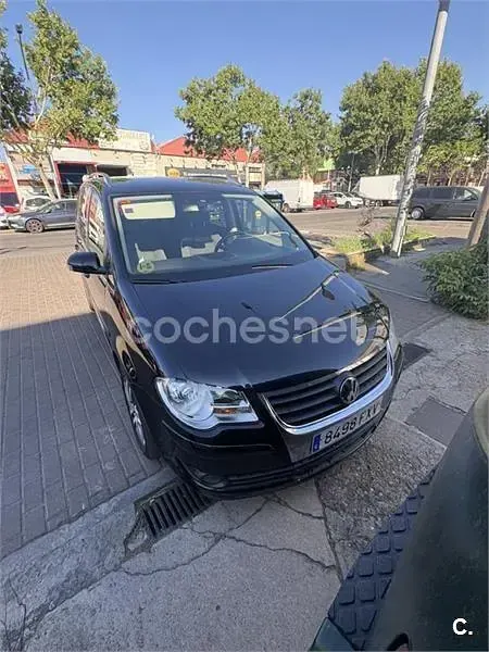 Usado VW Touran 140 CV (102 kW) 2007 Negro Monovolumen