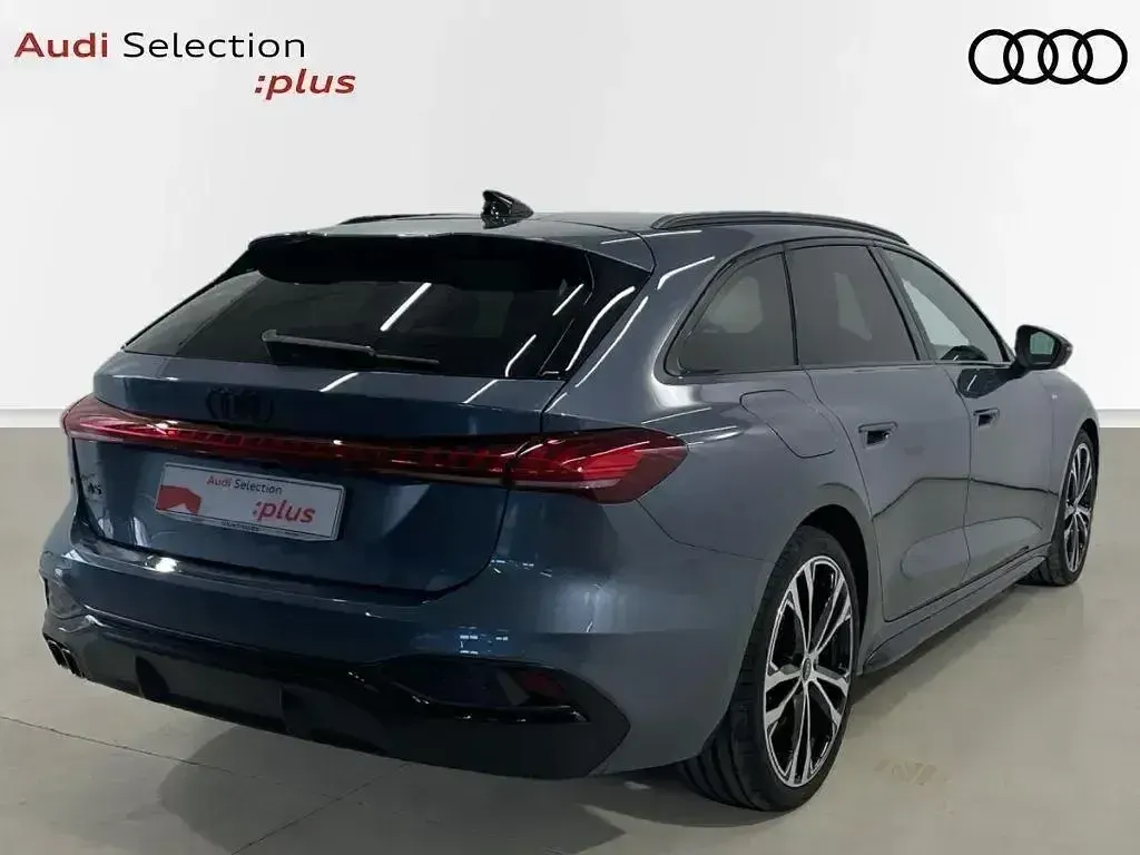 Käytetty Audi A5 Ambiente 204 HP (150 kW) 2025 Sininen Farmari