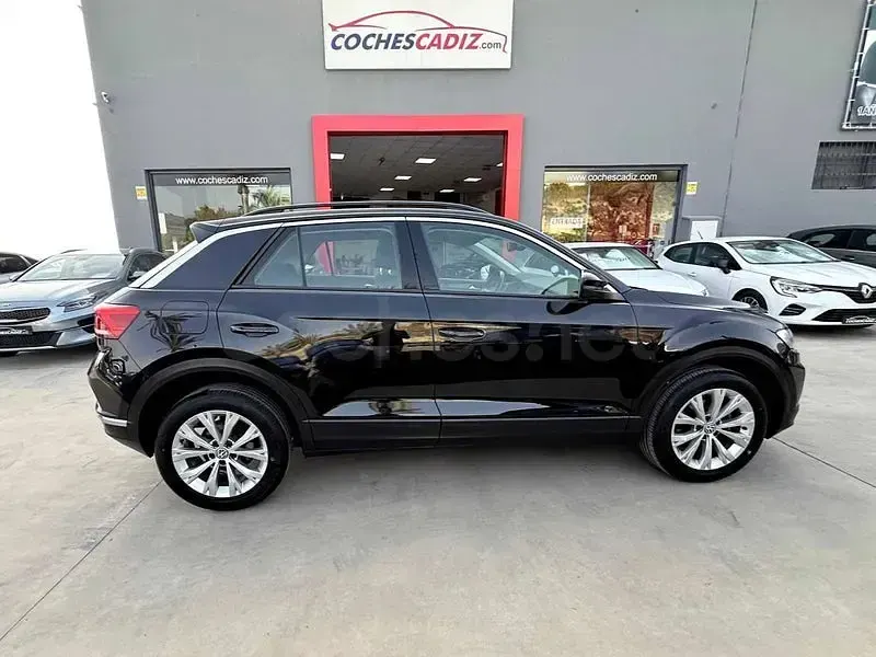 Usado VW T-Roc Advance 110 CV (80 kW) 2020 Negro SUV