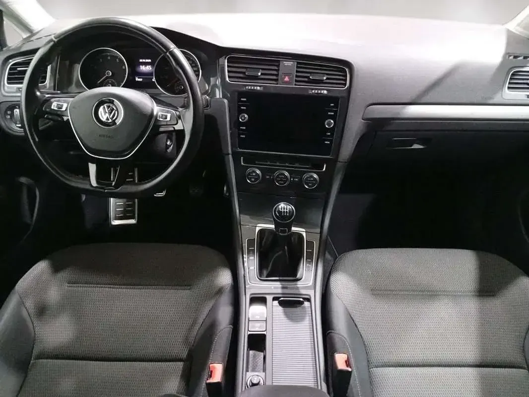 Usado VW Golf VIII Advance 131 CV (96 kW) 2020 Negro Utilitario