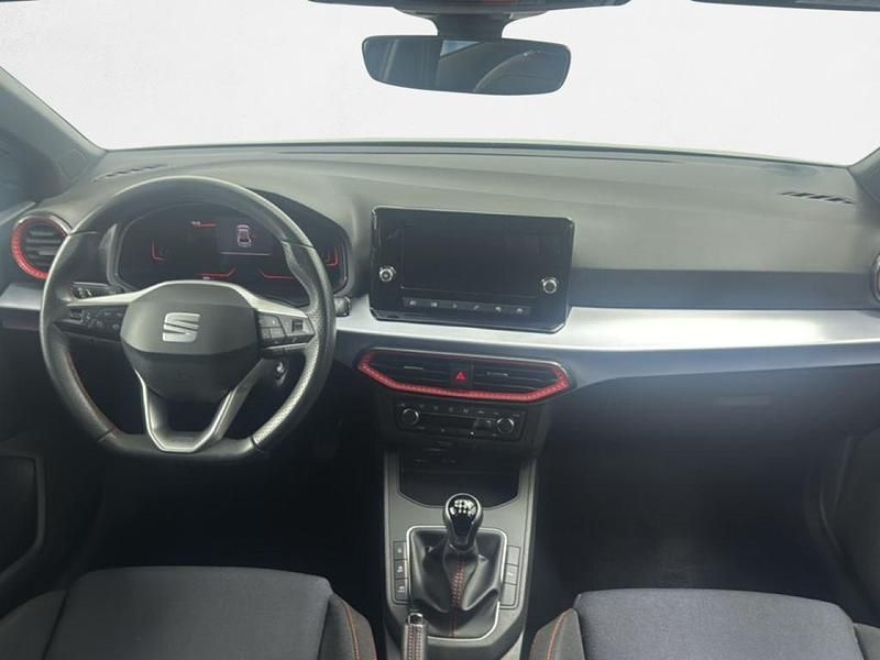 Usado Seat Ibiza FR 116 CV (85 kW) 2024 Azul Utilitario