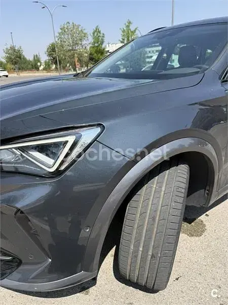 Usado Cupra Formentor 190 CV (139 kW) 2022 Gris / plata SUV
