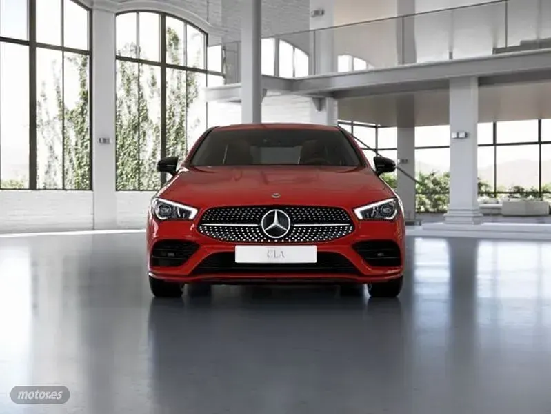 Usado Mercedes CLA180 136 CV (100 kW) 2019 Rojo Coupe