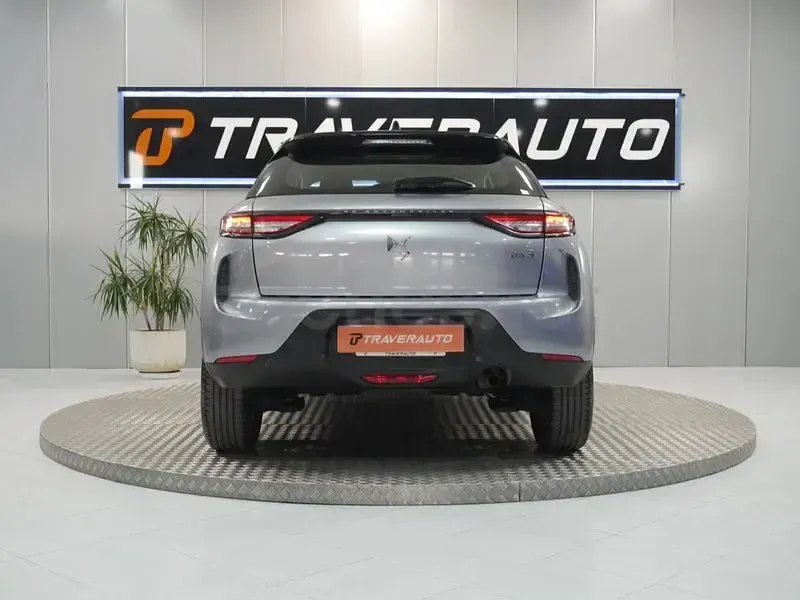 Usado DS Automobiles DS3 Bastille 100 CV (73 kW) 2023 Gris / plata SUV