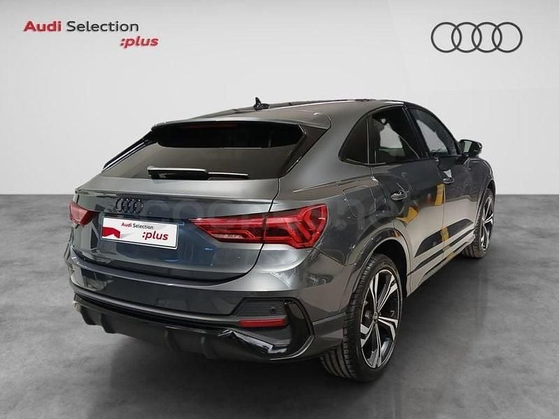 Usado Audi Q3 Sportback Ambiente 150 CV (110 kW) 2025 Gris / plata SUV