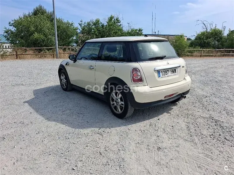 Usado Mini ONE 75 CV (55 kW) 2012 Blanco Utilitario