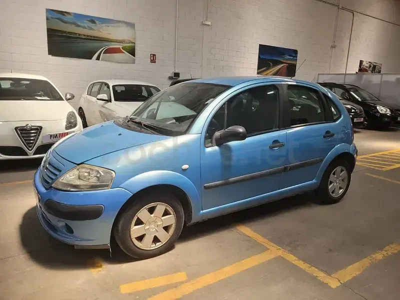 Usado Citroën C3 Exclusive 92 HP (67 kW) 2004 Azul Sedan