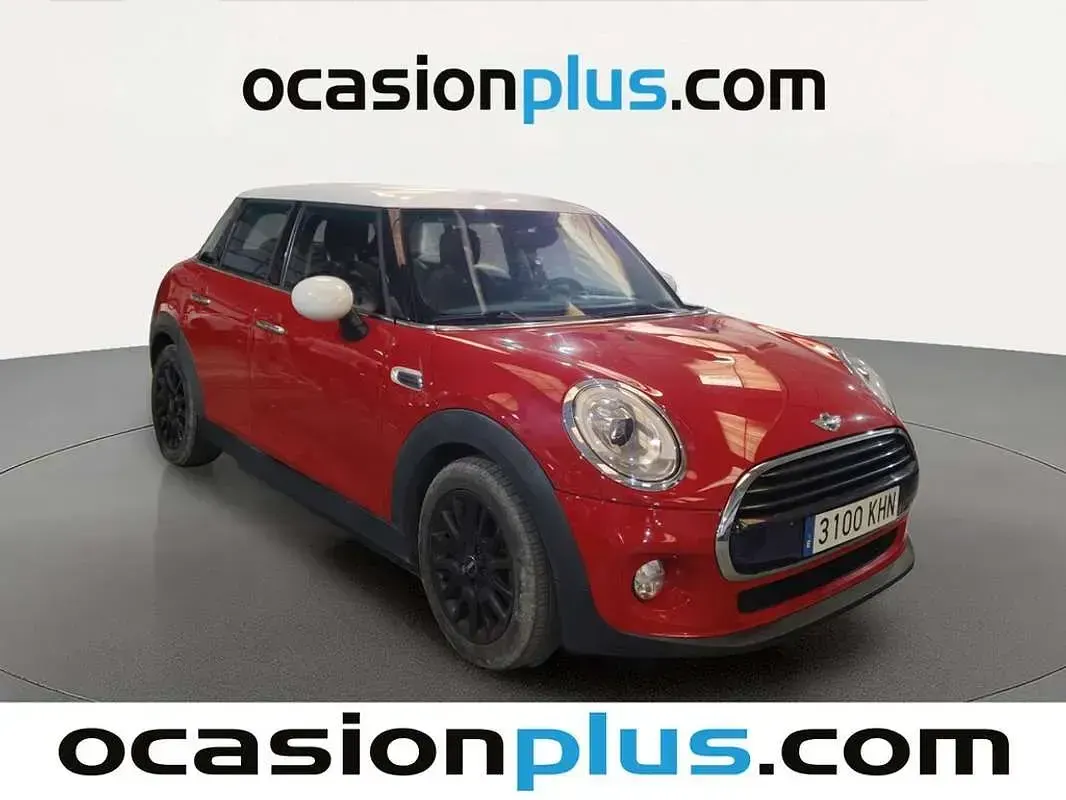 Usado Mini Cooper D 116 CV (85 kW) 2018 Rojo Utilitario