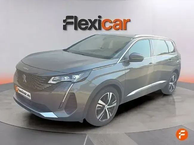 Usado Peugeot 5008 GT 130 CV (95 kW) 2021 Gris SUV