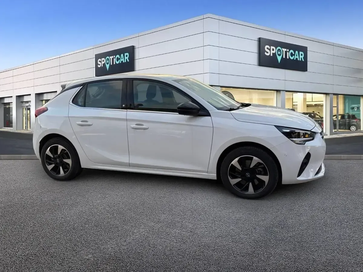 Usado Opel Corsa-e Elegance 100 kW (136 CV) 2023 Blanco Utilitario