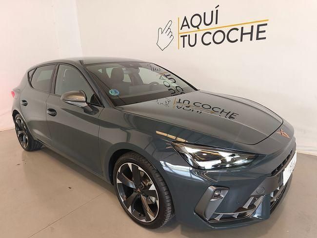 Usado Cupra Leon 150 CV (110 kW) 2025 Verde Berlina