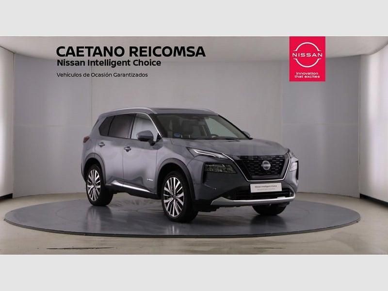 Usado Nissan X-Trail Tekna 213 CV (156 kW) 2022 Gris / plata SUV