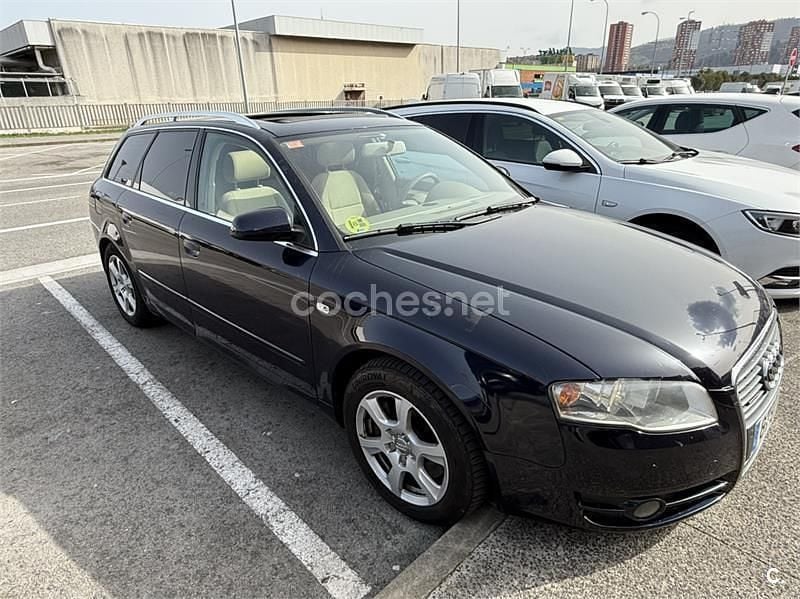 Usado Audi A4 204 CV (150 kW) 2005 Azul Familiar