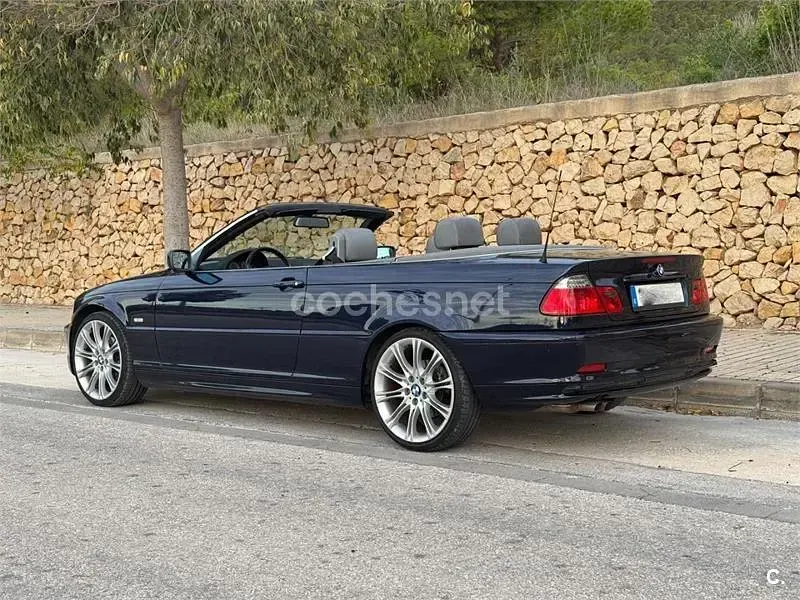 Usado BMW 325 Cabriolet 192 CV (141 kW) 2002 Azul Descapotable