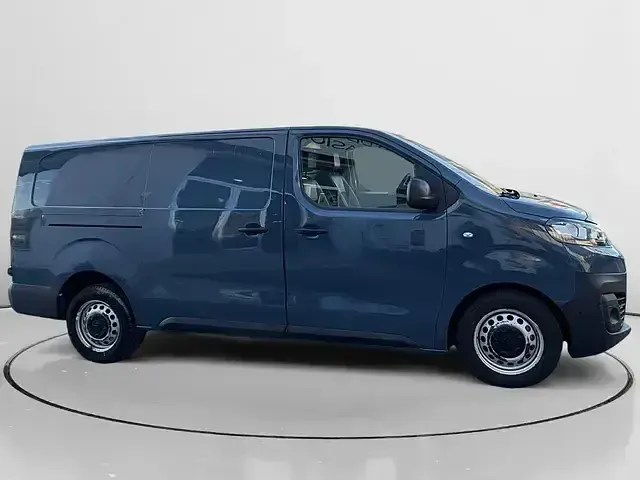 Usado Citroën Jumpy Comfort 102 CV (75 kW) 2020 Azul Monovolumen