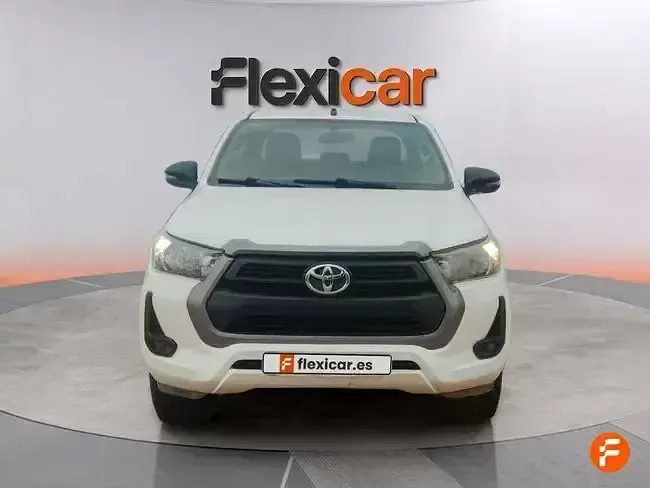 Usado Toyota HiLux 150 CV (110 kW) 2021 Blanco Pickup/Camioneta