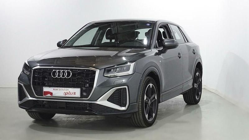Usado Audi Q2 S-Line 150 CV (110 kW) 2023 Gris SUV