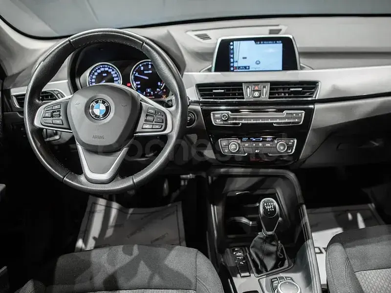 Usado BMW X1 Comfort Edition 150 CV (110 kW) 2019 Negro SUV