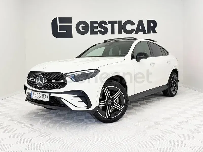 Usado Mercedes GLC300de 333 CV (244 kW) 2025 Blanco Coupe