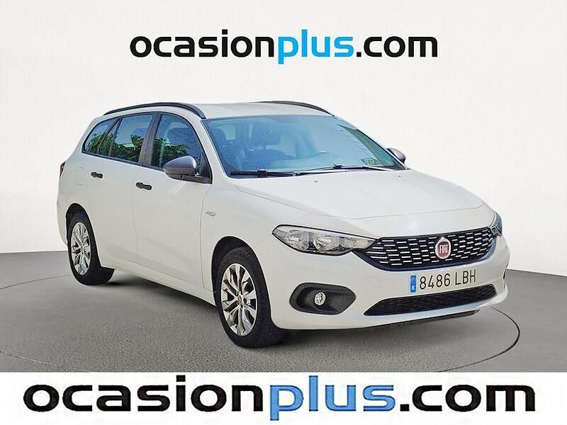 Usado Fiat Tipo Business 120 CV (88 kW) 2019 Blanco Familiar