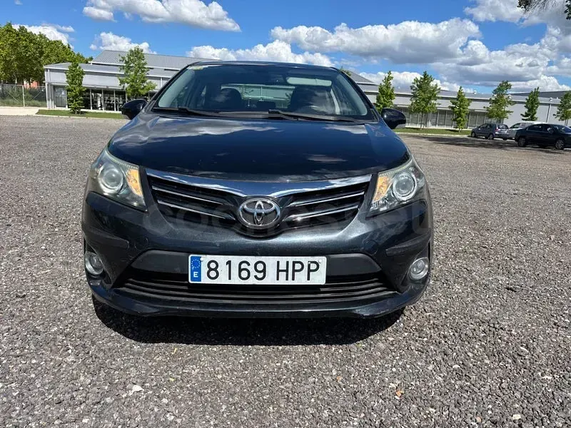 Occasion Toyota Avensis Advance 124 PK (91 kW) 2013 Zwart Sedan