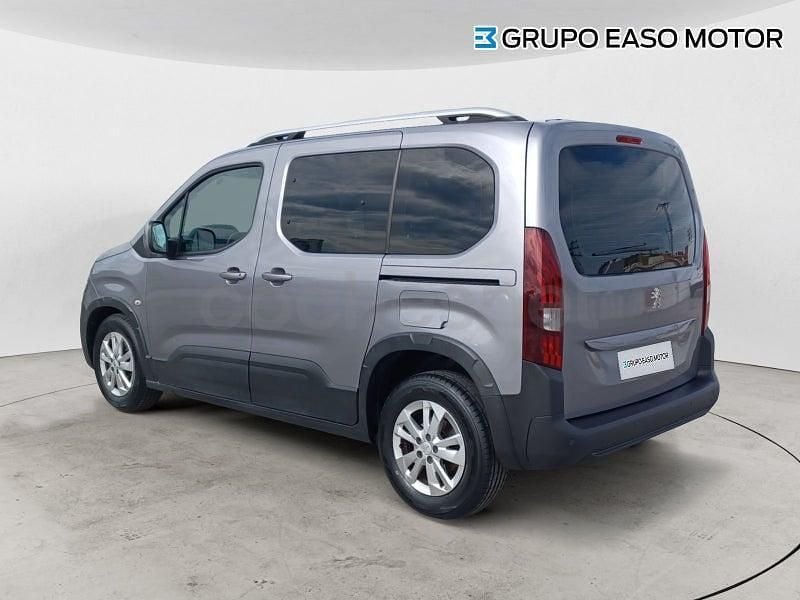 Usado Peugeot Rifter Active 100 CV (73 kW) 2019 Gris / plata Monovolumen