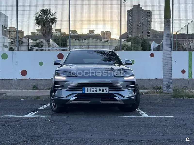 Usado BYD Seal U Boost 218 CV (160 kW) 2024 Gris / plata SUV
