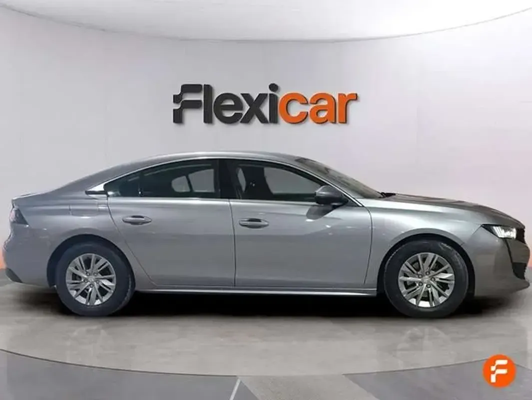 Usado Peugeot 508 Active 131 CV (96 kW) 2021 Gris Berlina
