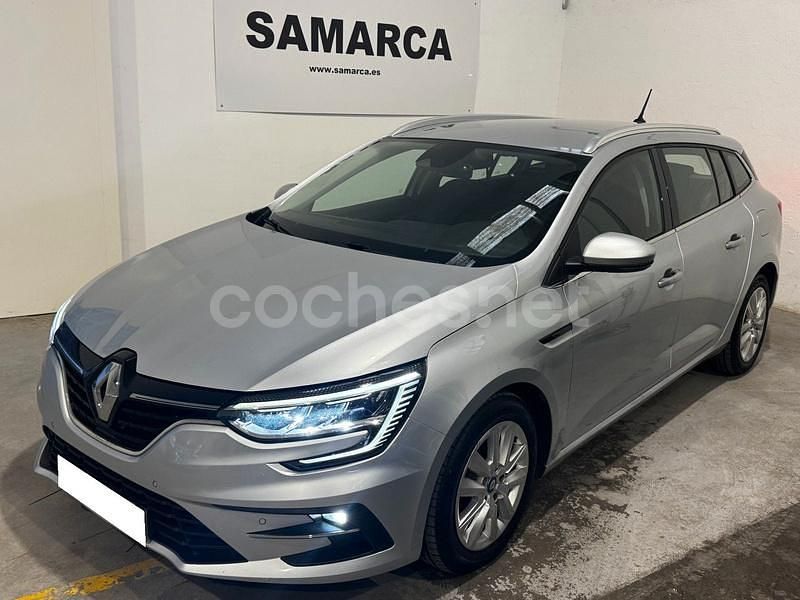 Usado Renault Mégane IV Business 160 CV (117 kW) 2021 Gris / plata Familiar