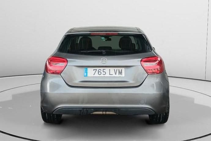 Usado Mercedes A180 Style 109 CV (80 kW) 2017